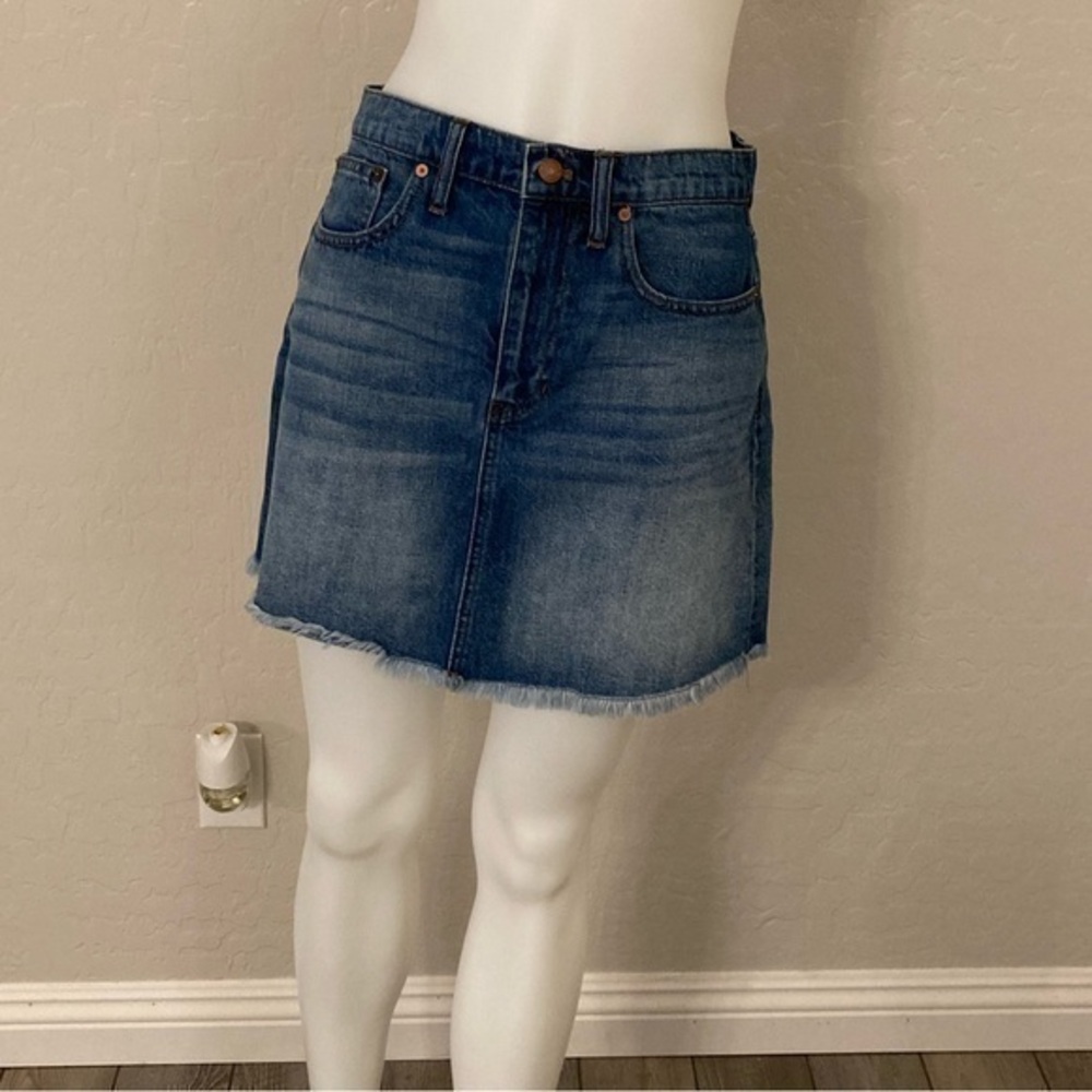 Madewell Raw Hemline Denim Jean Skirt Size 29
